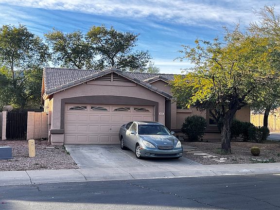 3rd image of 1625 E Francisco Dr