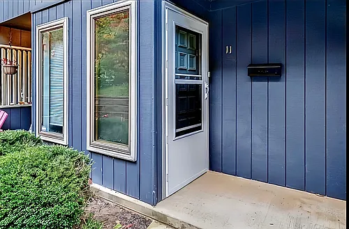 11 Hillside Ave #E Photo 1