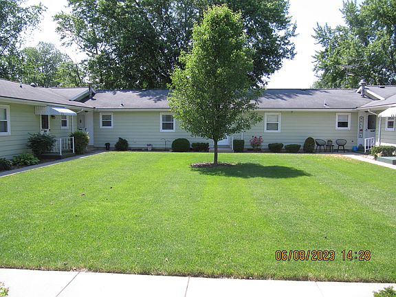 3rd image of 830 Andover Ct SE #3