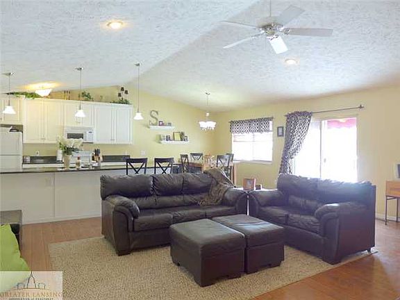 4th image of 500 Winding River Dr