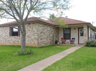119 Green Meadows Ct, Fredericksburg, TX 78624