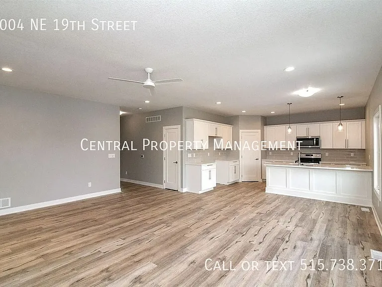 1004 NE 19th St — Photo 9