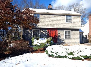 18 Crescent Rd, Livingston, NJ 07039