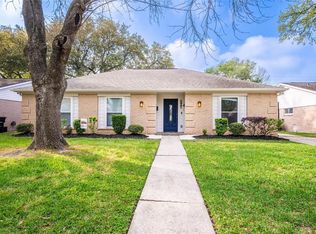 5947 Portal Dr, Houston, TX 77096