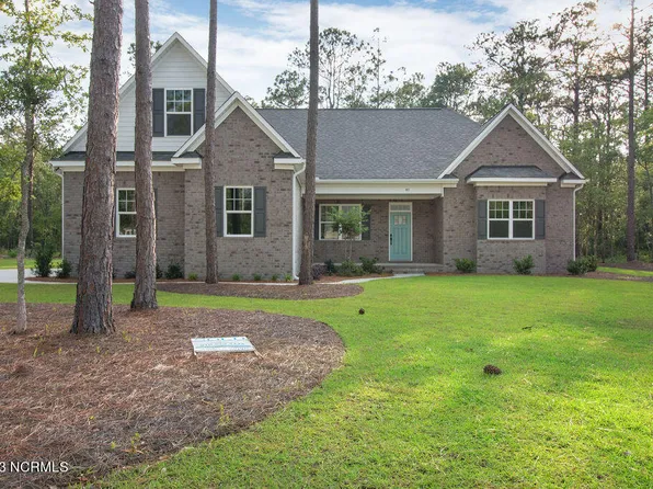 610 Crown Pointe Drive, Hampstead, NC 28443