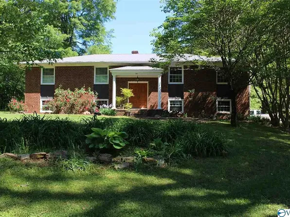 8604 Union Grove Rd, Union Grove, AL 35175