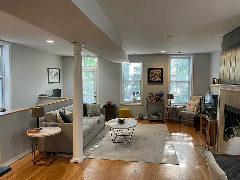1545 N Bosworth Ave #2F
