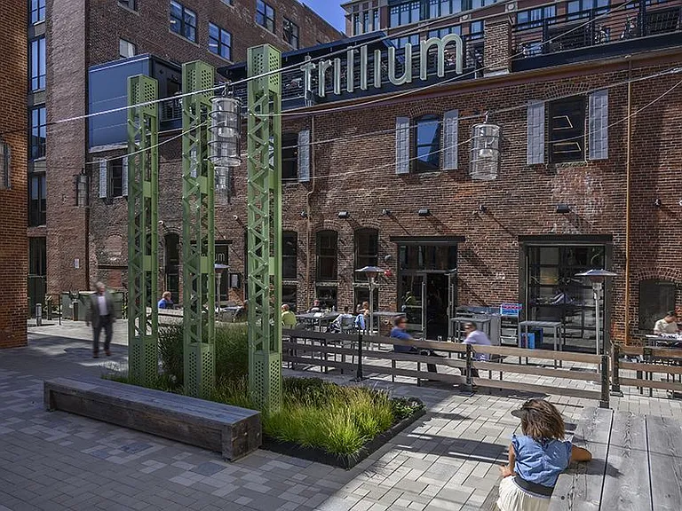 Watermark Seaport — Photo 39