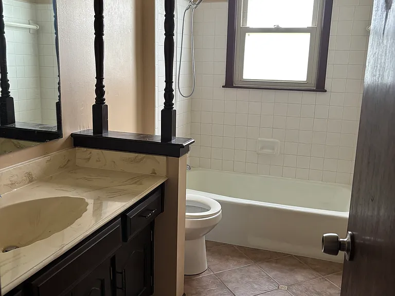14631 Laquinta Dr — Photo 5