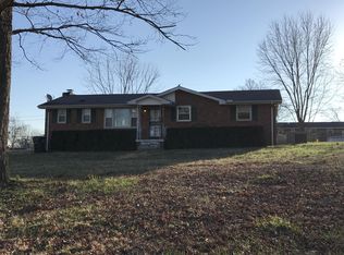107 Southwood Dr, Dickson, TN 37055