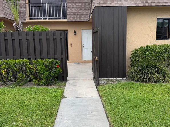 4101 Waterview Circle #41-A, Palm Springs, FL 33461