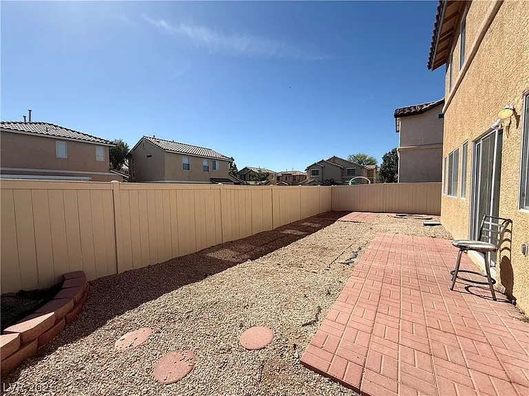 990 Cantabria Heights Ave — Photo 30