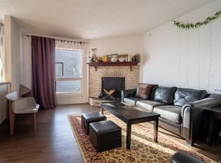 210 Warwick Rd NW, Edmonton, AB T5X4P8