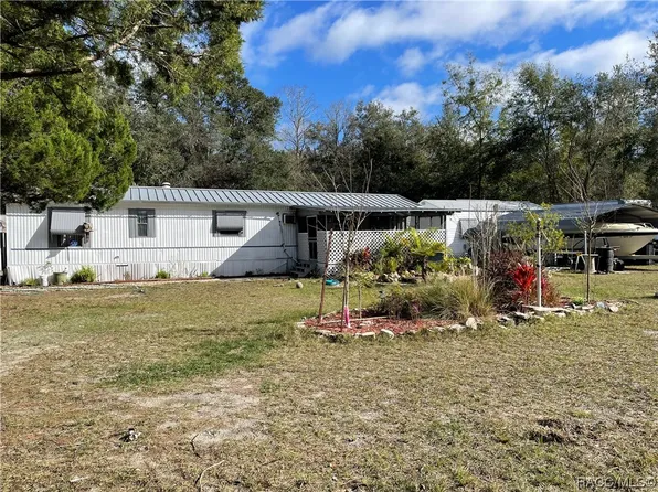 11323 N Clamdigger Ter, Inglis, FL 34449