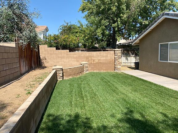 3rd image of 12662 Fairway Dr