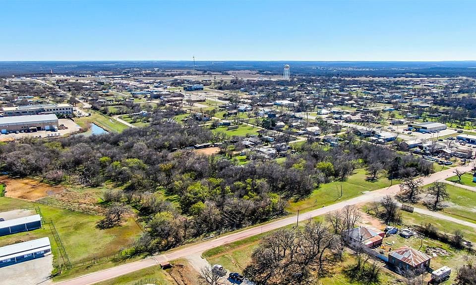 E 14th St, Cisco, TX 76437 | MLS #20274010 | Zillow