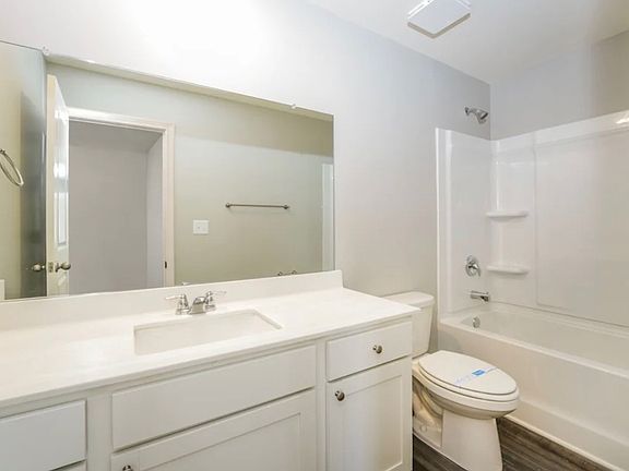 3rd image of 7764 Sudbury Cir