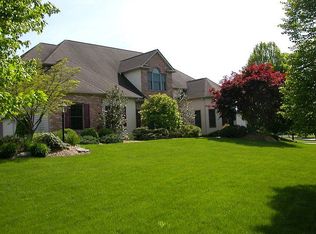 3172 Broadmoor Dr, Center Valley, PA 18034