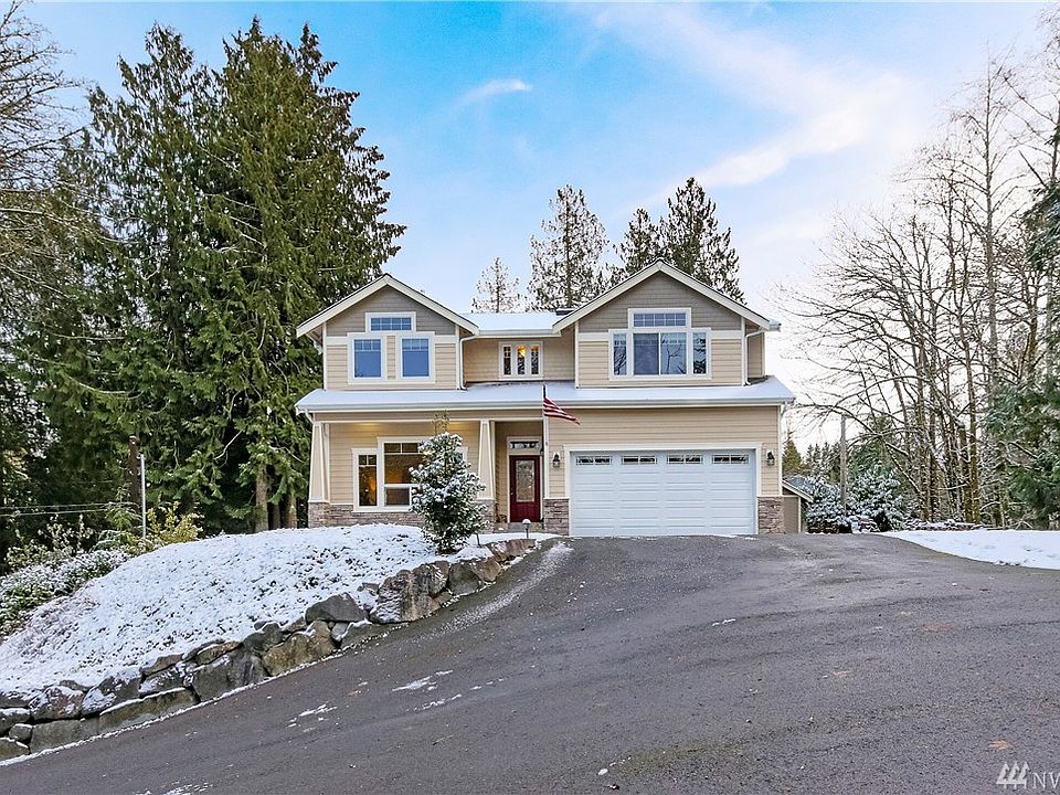 1st image of 1568 Puget Dr E