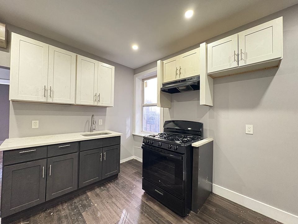 1st image of 8 Bergen Ave #23