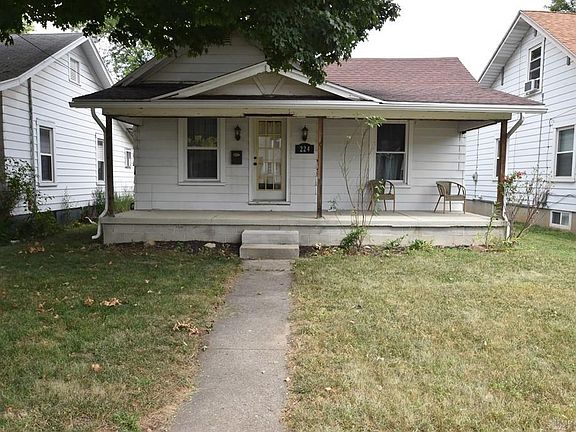 2nd image of 224 S Elm St
