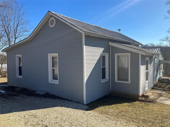 215 Thurman St, New Haven, MO 63068