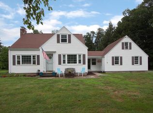 90 Plank Hill Rd, Simsbury, CT 06070