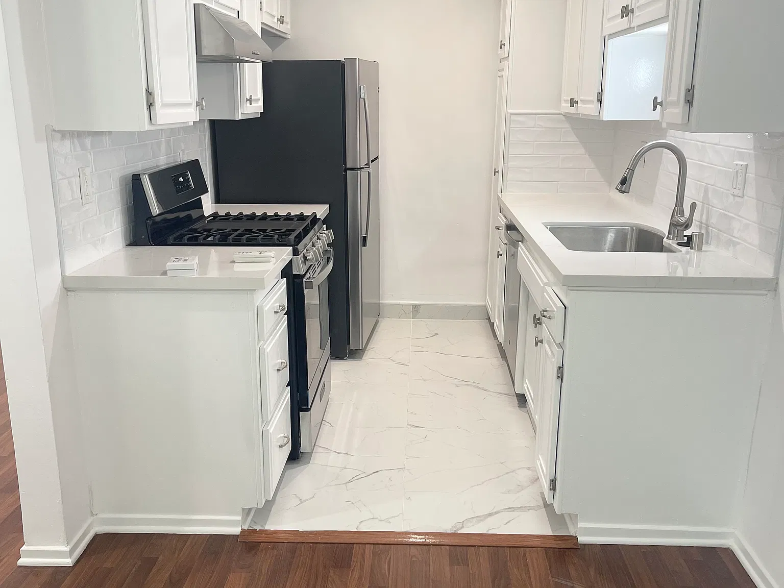 1 bed, 680 sqft, $2,458 — Photo 2