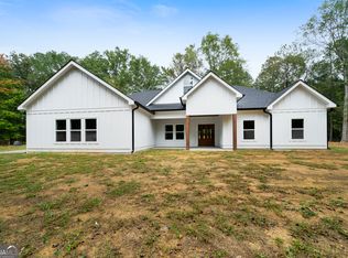 555 Bailey Rd SE, Silver Creek, GA 30173