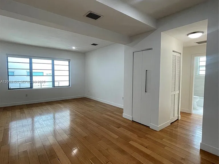 2021 Meridian Ave #12 — Photo 6