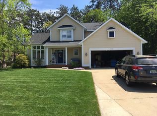16698 Northwood Trl, Spring Lake, MI 49456