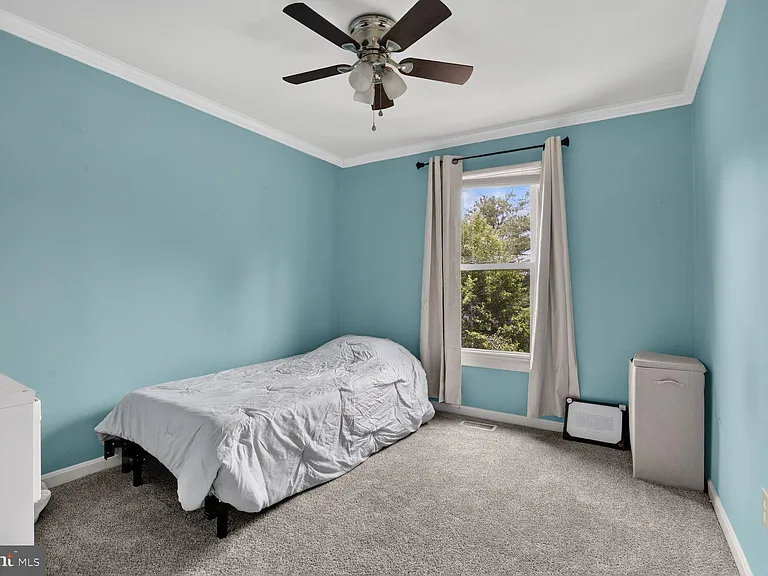 10714 Gideon Ct — Photo 8