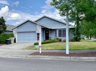 862 SE 72nd Ave, Hillsboro, OR 97123