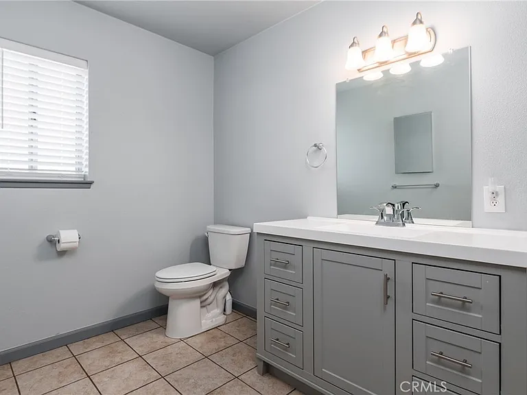 17958 Nearbank Dr — Photo 18