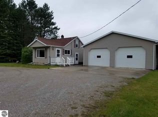 2317 Sage Lake Rd, Lupton, MI 48635