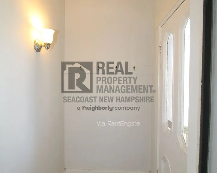 40 Grove St #2 — Photo 4