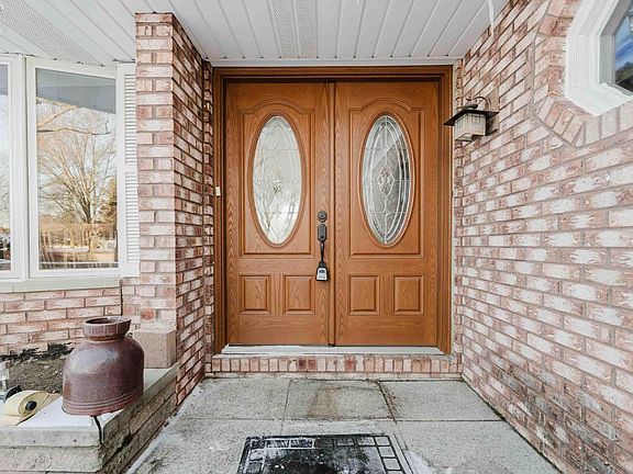 3rd image of 1250 Morrison Rd