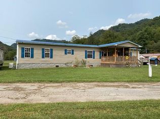 179 Dakota Ct, Colcord, WV 25048