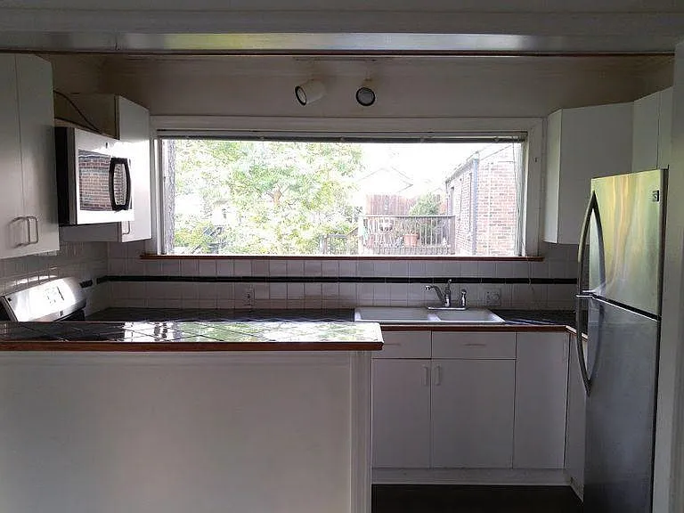 1752 Harper St NW — Photo 12