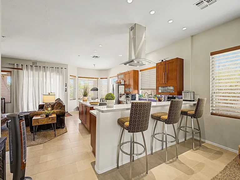 10490 E Acoma Dr — Photo 4