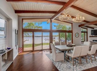 N72W32245 Reddelien Rd, Hartland, WI 53029