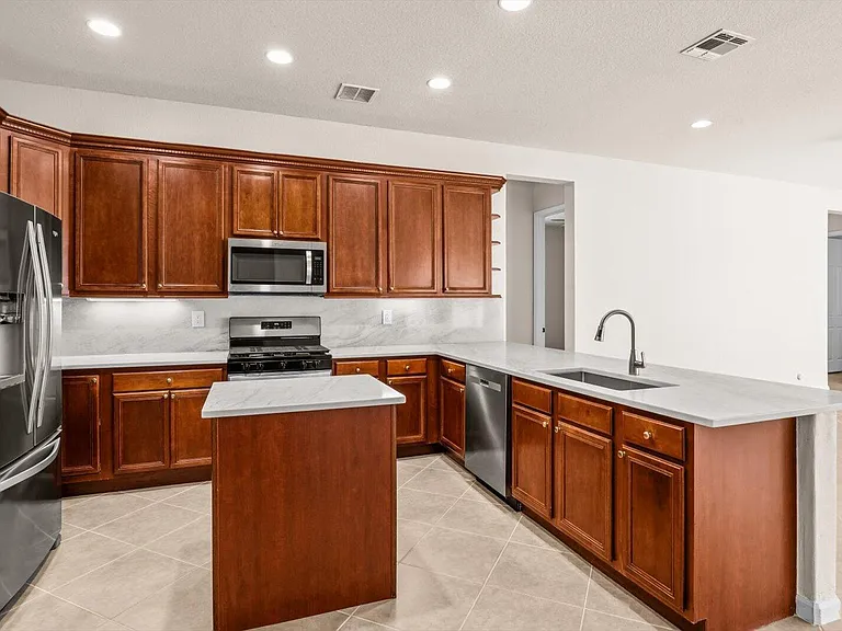 206 NW Magnolia Lakes Blvd — Photo 14