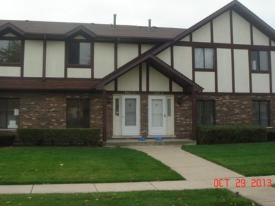 8545 162nd Pl APT 3, Orland Hills, IL, 60487