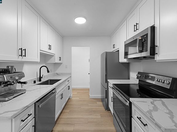 4th image of 8975 Alcosta Blvd APT 116