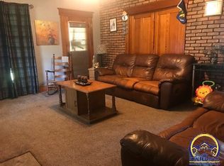 114 Walnut St, Eskridge, KS 66423