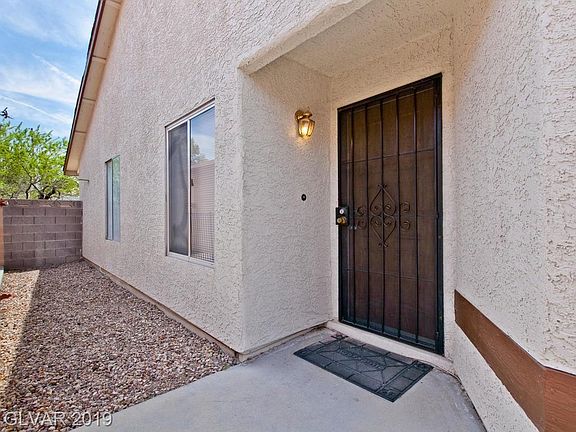 3rd image of 4373 Faberge Ave