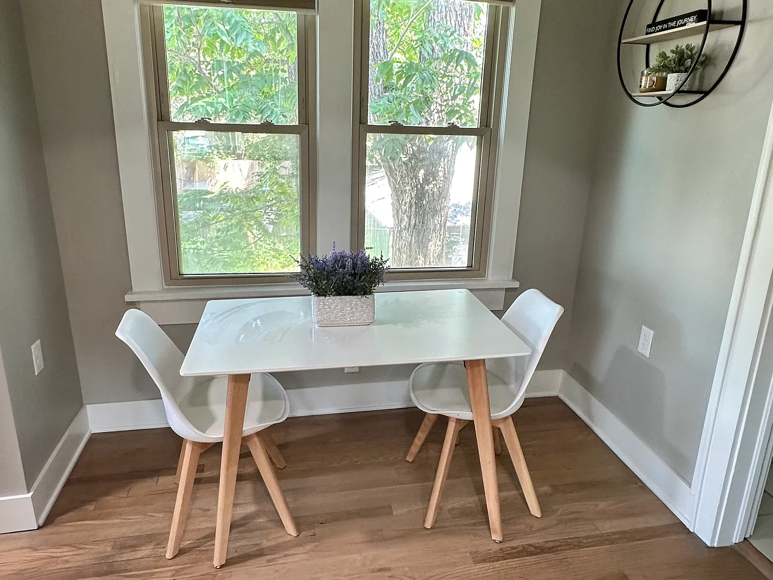 Studio, 450 sqft, $1,300 — Photo 4
