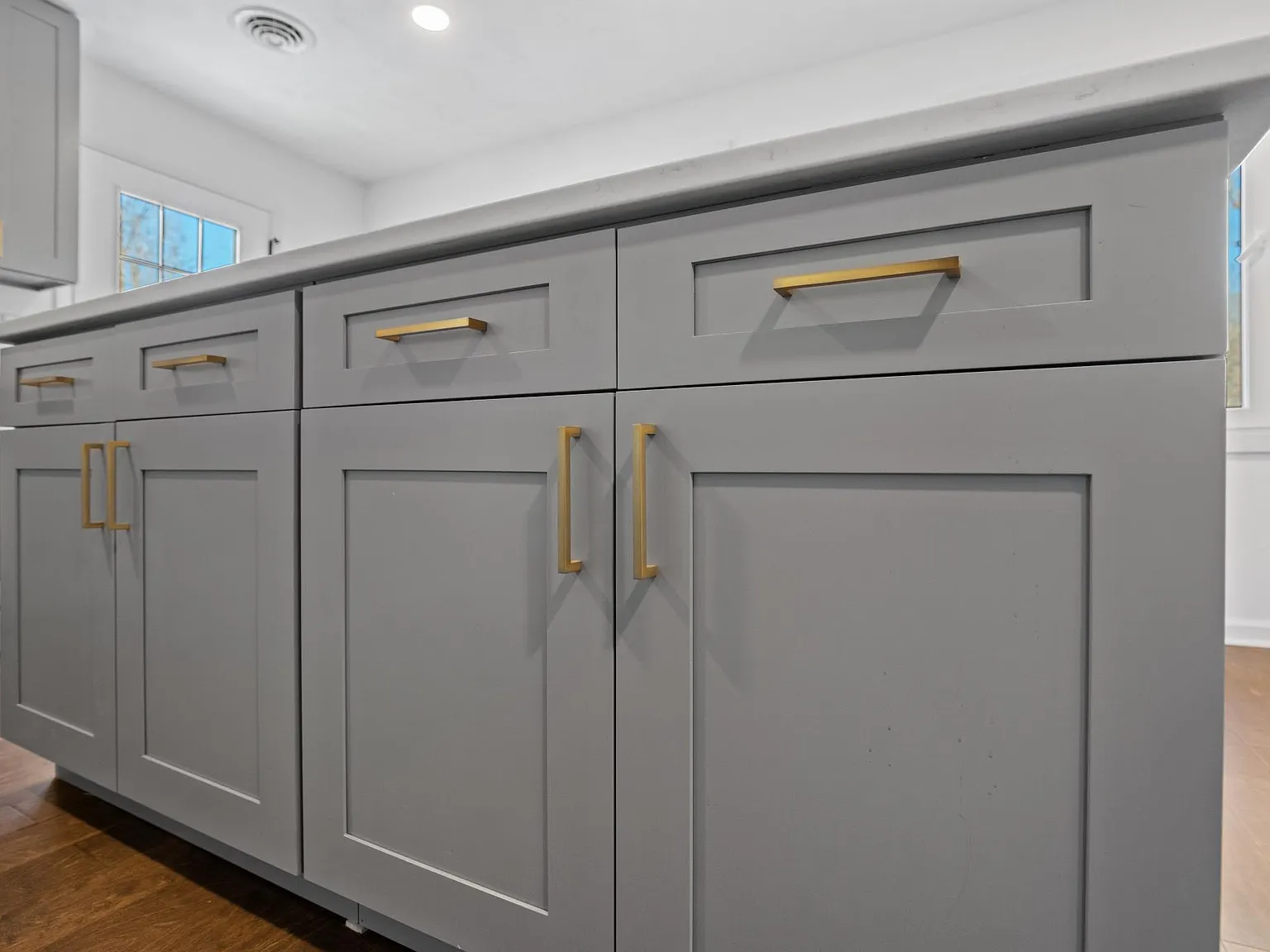 2 bed, 1276 sqft, $2,150 — Photo 2