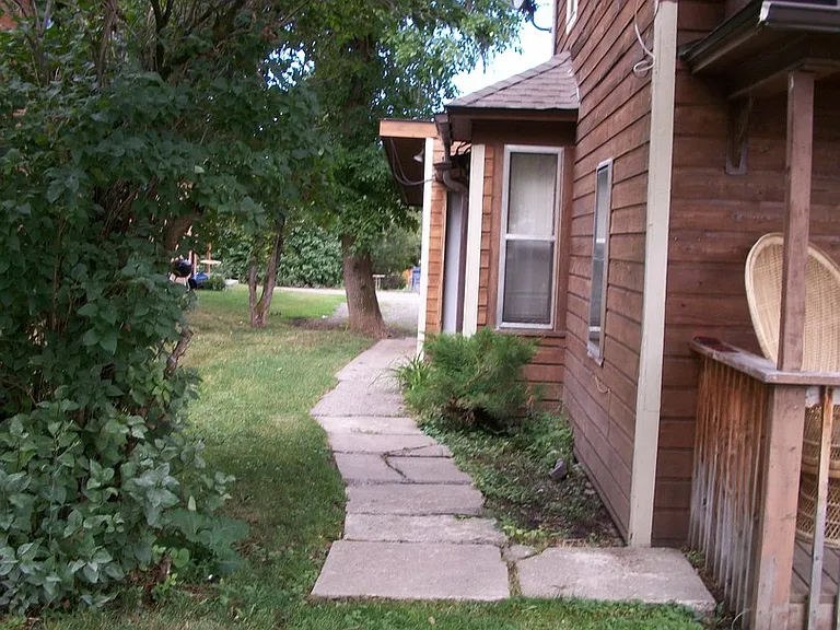 609 S 9th Ave #B — Photo 4