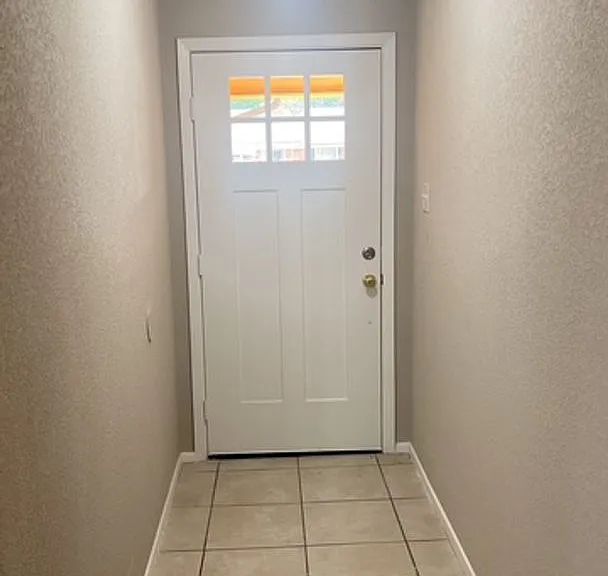 5809 Lance Ct — Photo 2